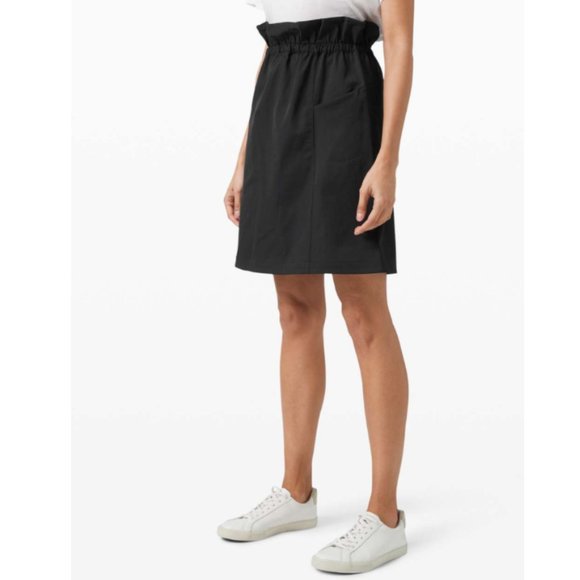 lululemon athletica Dresses & Skirts - LULULEMON Paperbag High Waist Skirt Black NWT 6